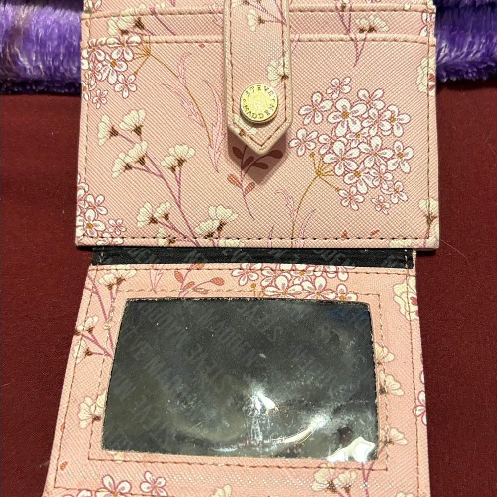 Steve Madden Pink Floral Women's Card Holder - Picture 4 of 7